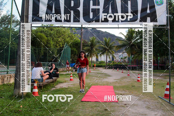 Buy your photos of the eventLagoa Night Run on Fotop