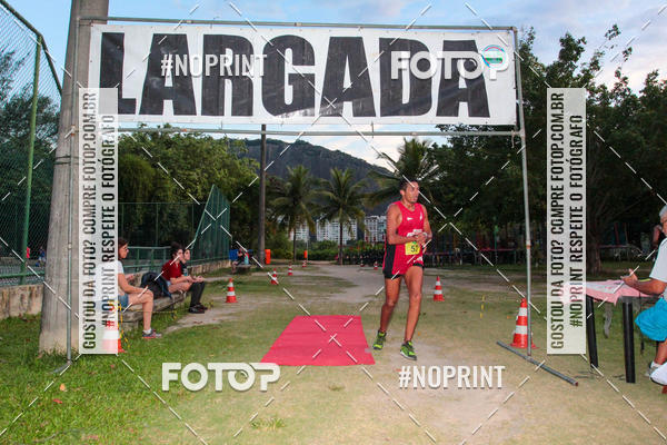 Buy your photos of the eventLagoa Night Run on Fotop