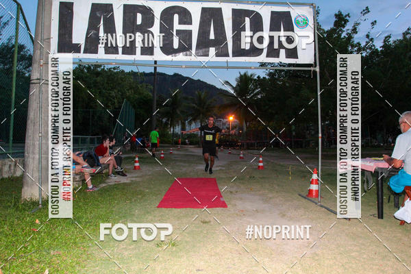 Buy your photos of the eventLagoa Night Run on Fotop