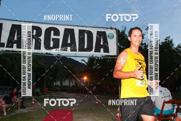 Buy your photos of the eventLagoa Night Run on Fotop