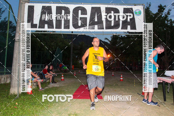 Buy your photos of the eventLagoa Night Run on Fotop