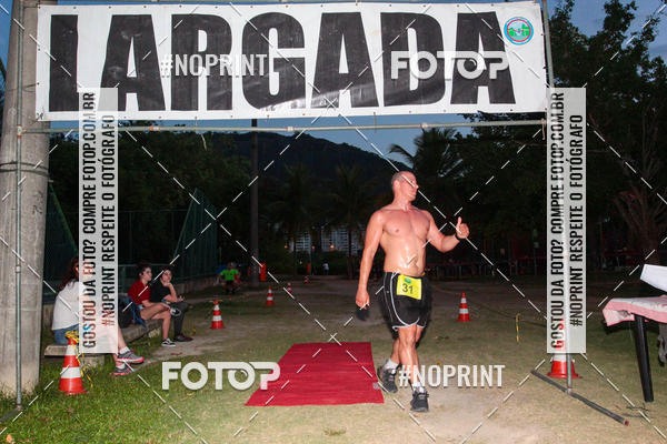 Buy your photos of the eventLagoa Night Run on Fotop