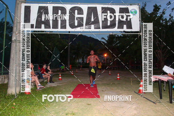Buy your photos of the eventLagoa Night Run on Fotop