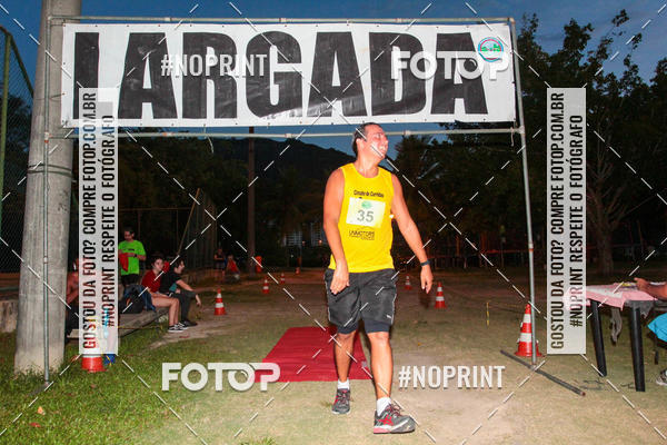 Buy your photos of the eventLagoa Night Run on Fotop