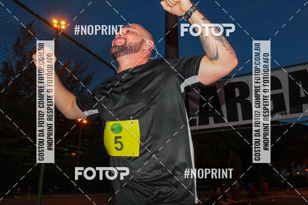 Buy your photos of the eventLagoa Night Run on Fotop