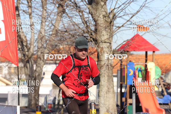 Buy your photos of the eventXMAS TRAIL on Fotop