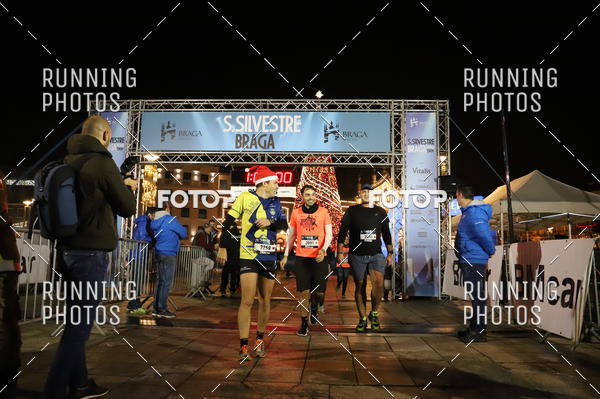 Buy your photos of the eventSao Silvestre Braga on Fotop