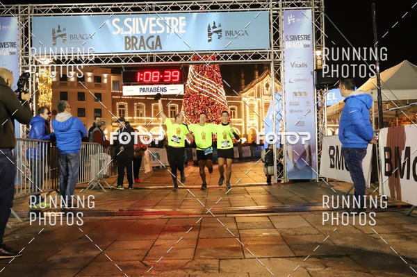 Buy your photos of the eventSao Silvestre Braga on Fotop