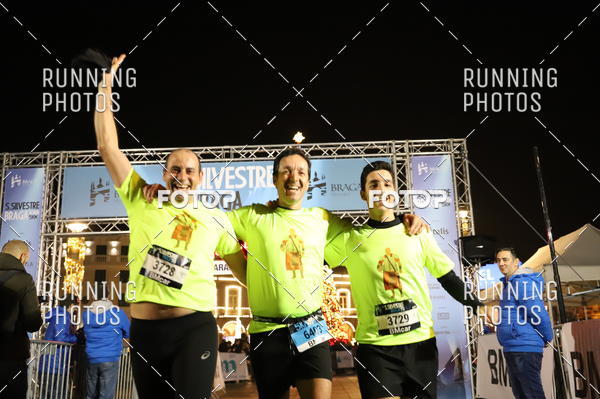 Buy your photos of the eventSao Silvestre Braga on Fotop