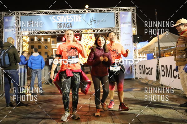 Buy your photos of the eventSao Silvestre Braga on Fotop