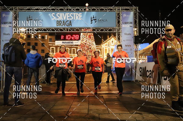 Buy your photos of the eventSao Silvestre Braga on Fotop