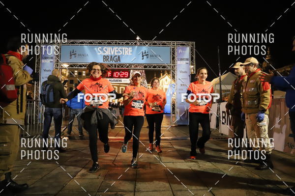 Buy your photos of the eventSao Silvestre Braga on Fotop