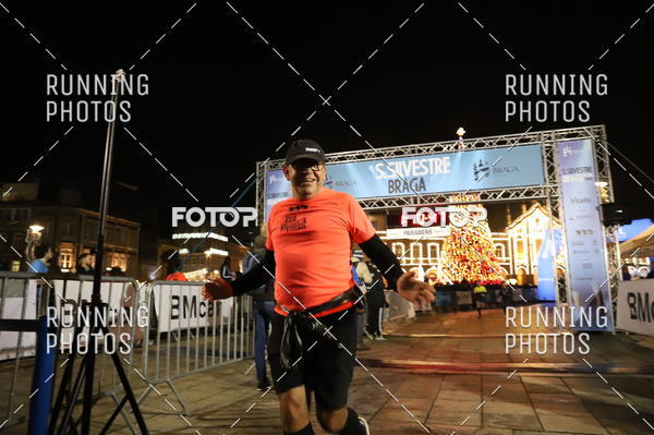 Buy your photos of the eventSao Silvestre Braga on Fotop