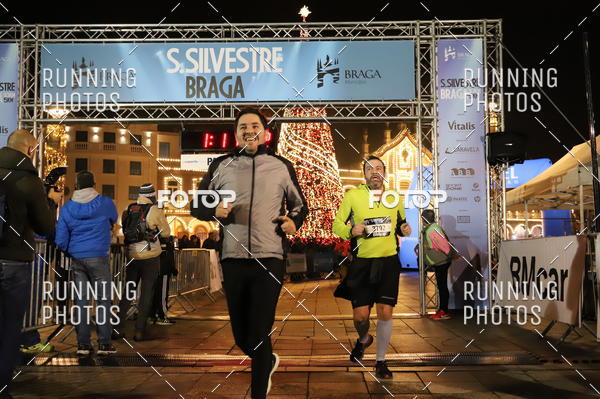 Buy your photos of the eventSao Silvestre Braga on Fotop