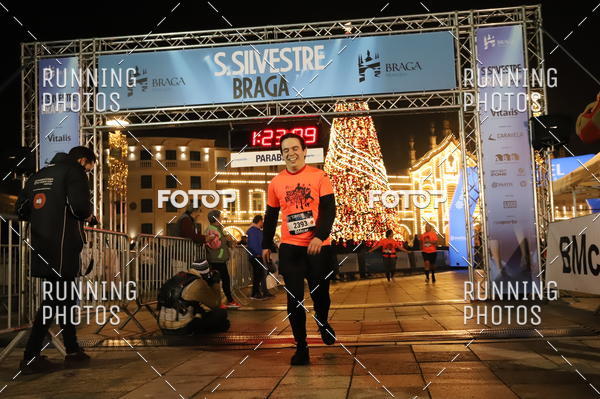 Buy your photos of the eventSao Silvestre Braga on Fotop