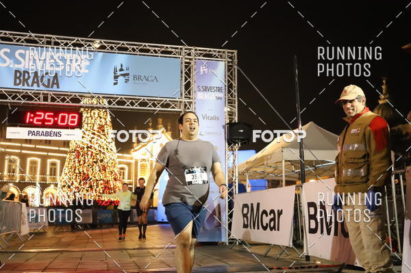 Buy your photos of the eventSao Silvestre Braga on Fotop