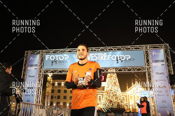 Buy your photos of the eventSao Silvestre Braga on Fotop