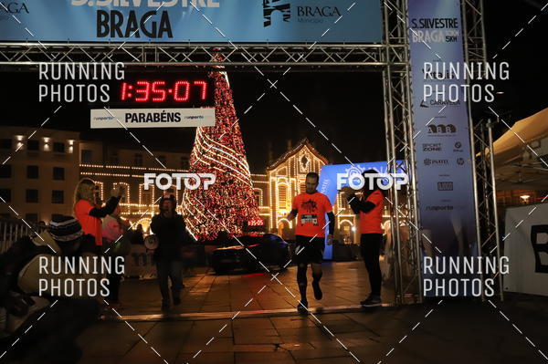 Buy your photos of the eventSao Silvestre Braga on Fotop