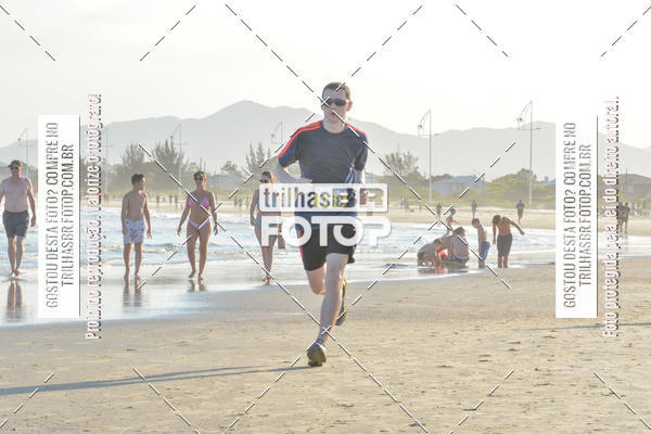 Buy your photos of the eventCorrida do Por do Sol on Fotop
