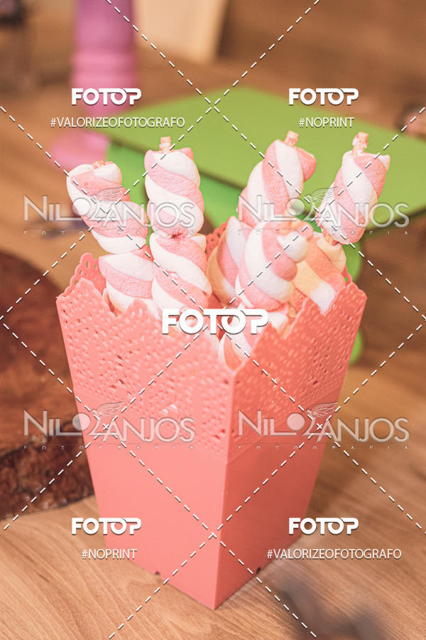 Buy your photos of the eventAniversrio de Luiza Valentina on Fotop