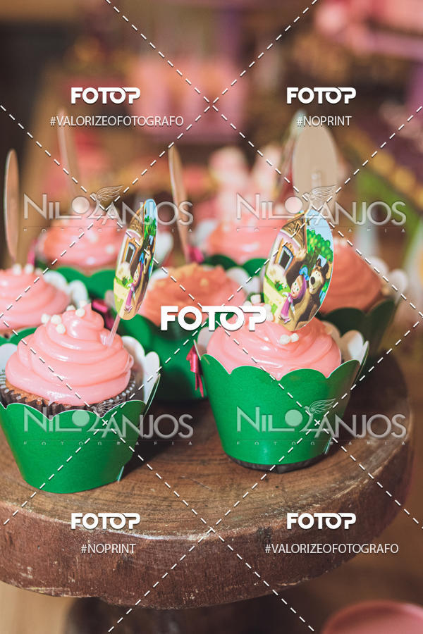 Buy your photos of the eventAniversrio de Luiza Valentina on Fotop