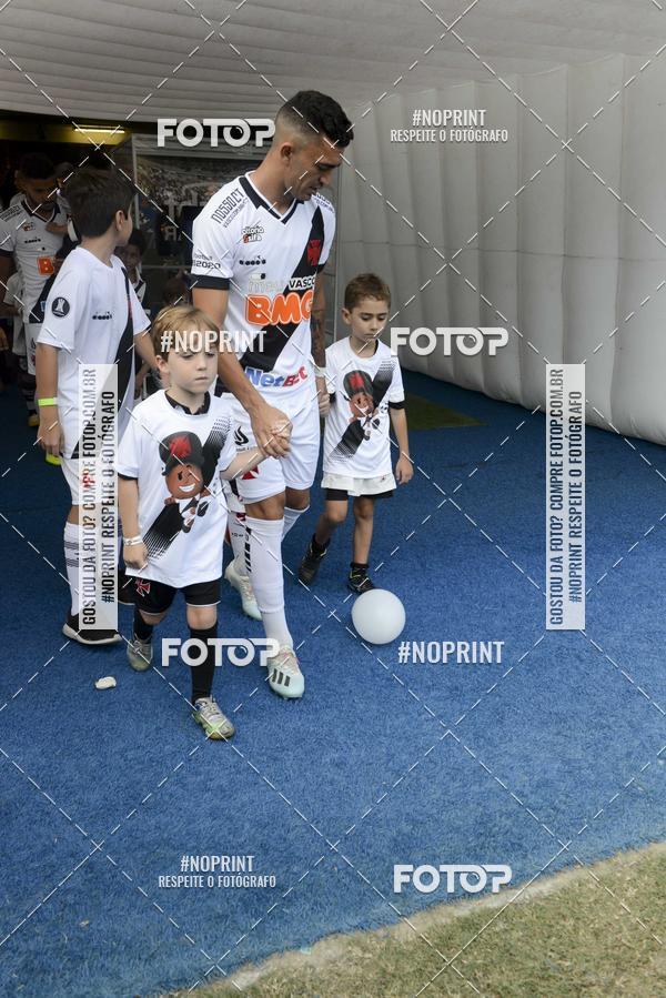 Buy your photos of the eventVasco x Chapecoense  Maracan - 08/12/2019 on Fotop