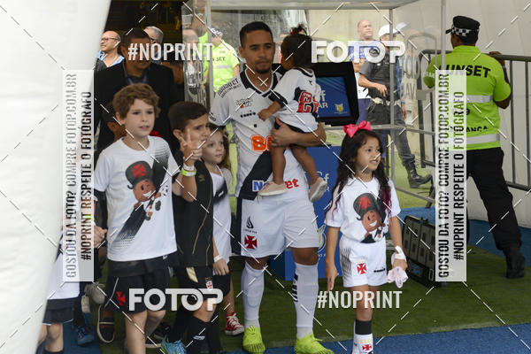 Buy your photos of the eventVasco x Chapecoense  Maracan - 08/12/2019 on Fotop