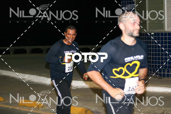 Buy your photos of the eventFAMILY RUN 2019 on Fotop