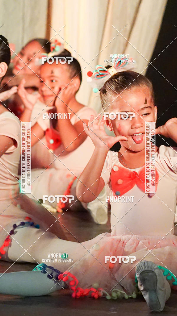 Buy your photos of the eventEspetculo  de Dana Bal Projeto Sociais Reinvente  e Student Dance on Fotop