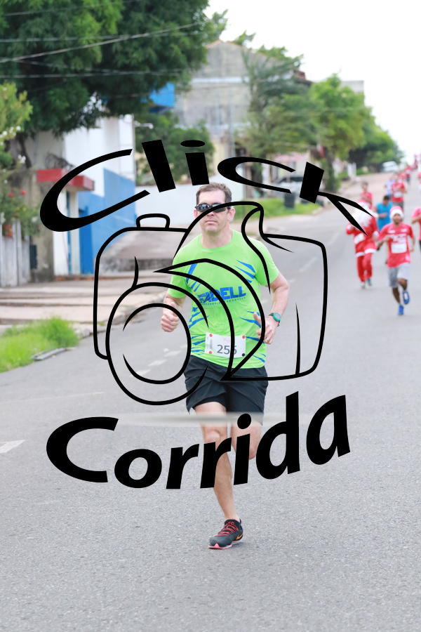 Buy your photos of the eventCorrida de Natal on Fotop