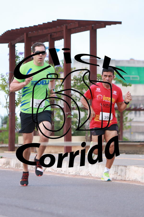 Buy your photos of the eventCorrida de Natal on Fotop