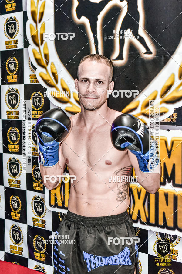 Buy your photos of the eventShow Time Kickboxing 11  (15/12/2019) on Fotop