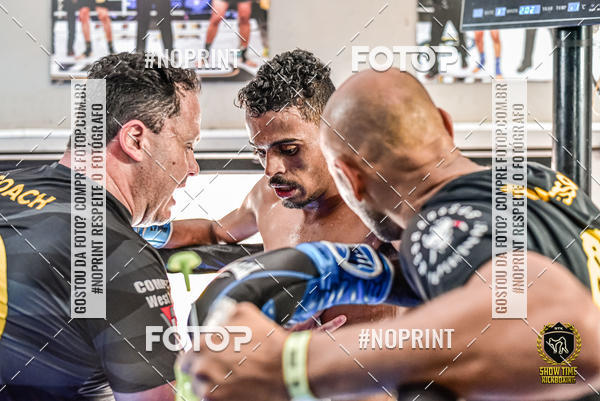 Buy your photos of the eventShow Time Kickboxing 11  (15/12/2019) on Fotop