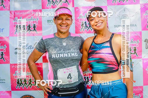 Buy your photos of the eventTreino Luluzinhas Running - Especial de Natal on Fotop