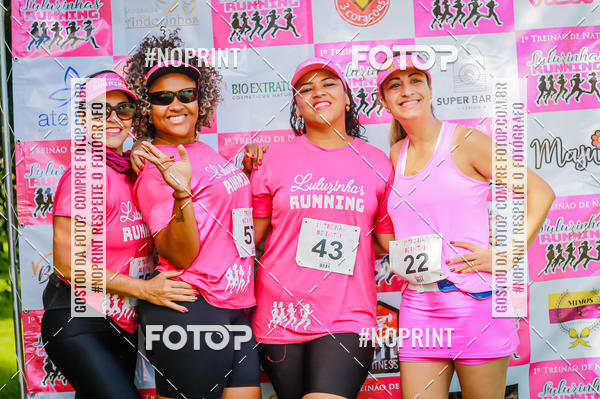 Buy your photos of the eventTreino Luluzinhas Running - Especial de Natal on Fotop