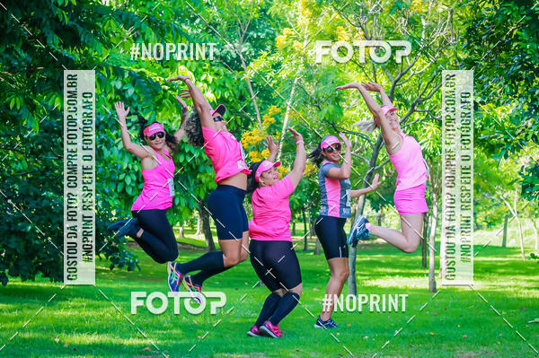 Buy your photos of the eventTreino Luluzinhas Running - Especial de Natal on Fotop