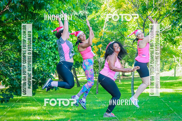 Buy your photos of the eventTreino Luluzinhas Running - Especial de Natal on Fotop