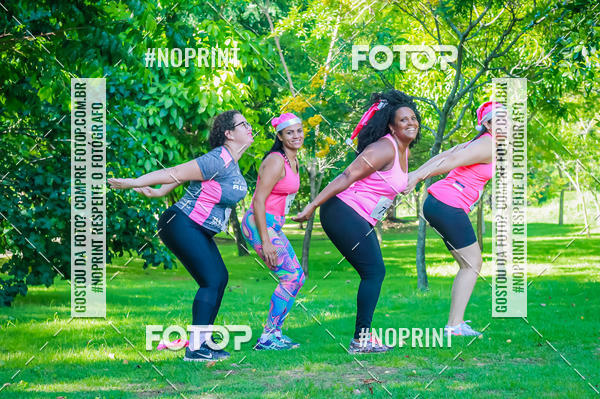 Buy your photos of the eventTreino Luluzinhas Running - Especial de Natal on Fotop