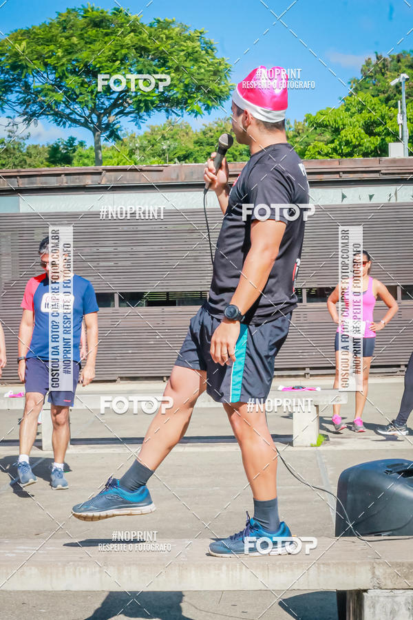 Buy your photos of the eventTreino Luluzinhas Running - Especial de Natal on Fotop