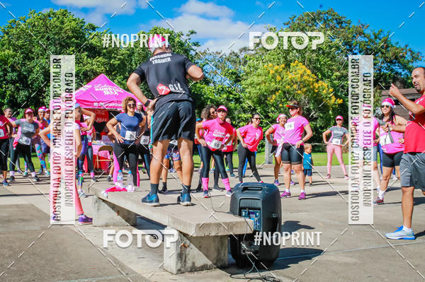 Buy your photos of the eventTreino Luluzinhas Running - Especial de Natal on Fotop
