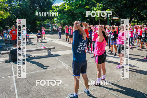 Buy your photos of the eventTreino Luluzinhas Running - Especial de Natal on Fotop