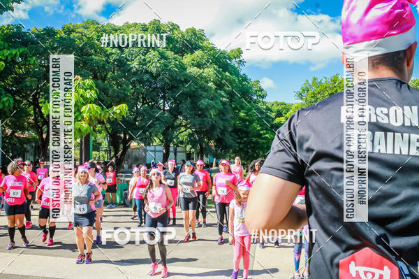 Buy your photos of the eventTreino Luluzinhas Running - Especial de Natal on Fotop