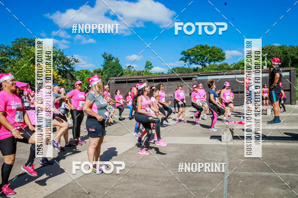 Buy your photos of the eventTreino Luluzinhas Running - Especial de Natal on Fotop