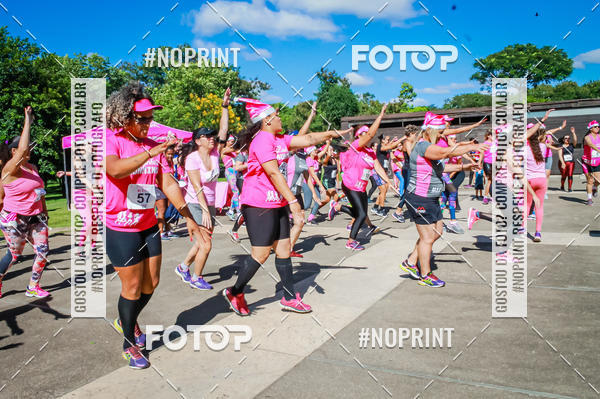 Buy your photos of the eventTreino Luluzinhas Running - Especial de Natal on Fotop
