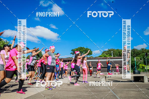 Buy your photos of the eventTreino Luluzinhas Running - Especial de Natal on Fotop