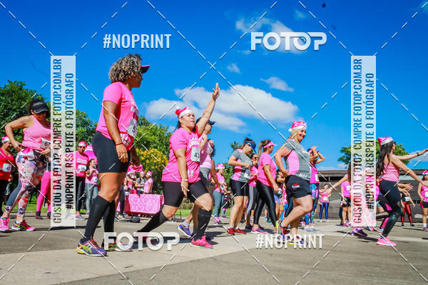 Buy your photos of the eventTreino Luluzinhas Running - Especial de Natal on Fotop