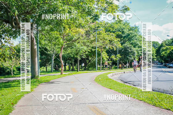 Buy your photos of the eventTreino Luluzinhas Running - Especial de Natal on Fotop