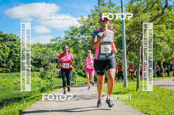 Buy your photos of the eventTreino Luluzinhas Running - Especial de Natal on Fotop