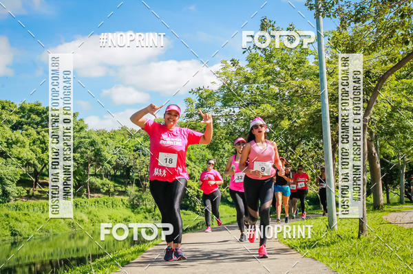 Buy your photos of the eventTreino Luluzinhas Running - Especial de Natal on Fotop