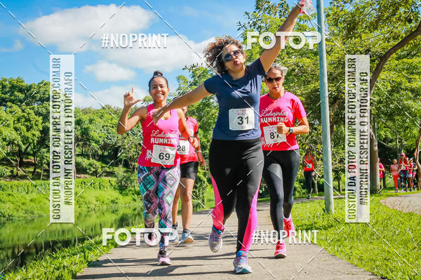 Buy your photos of the eventTreino Luluzinhas Running - Especial de Natal on Fotop